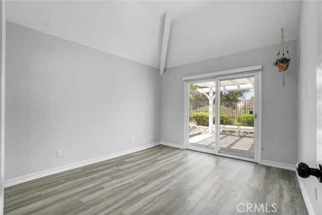 26433 Emerald Dove Drive, Valencia CA: https://media.crmls.org/medias/e5e23589-35d4-4ff6-a453-848f46a4a888.jpg