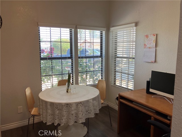 Detail Gallery Image 5 of 17 For 1250 N Kirby St #149,  Hemet,  CA 92545 - 2 Beds | 2 Baths