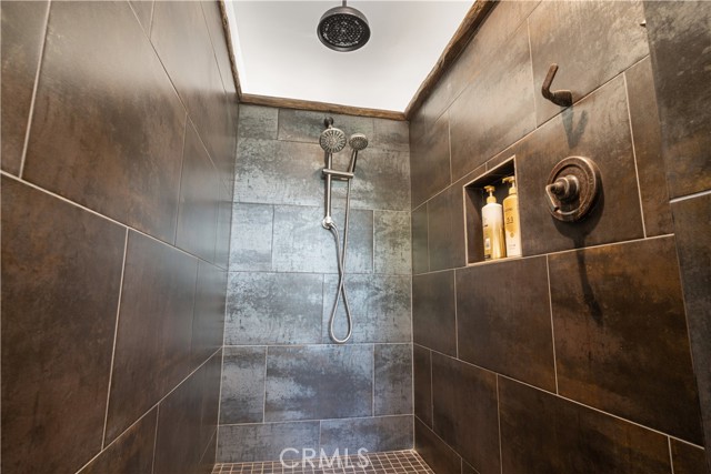 34150 Pauba Road, Temecula CA: https://media.crmls.org/medias/e5e2c5f9-d3d2-42ea-9285-b43304d0dc3e.jpg