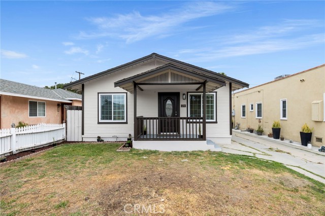 Detail Gallery Image 2 of 23 For 29 W Zane St, Long Beach,  CA 90805 - 3 Beds | 1 Baths