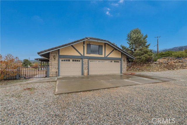 Detail Gallery Image 16 of 66 For 9539 Soledad, Pinon Hills,  CA 92372 - 4 Beds | 2/1 Baths
