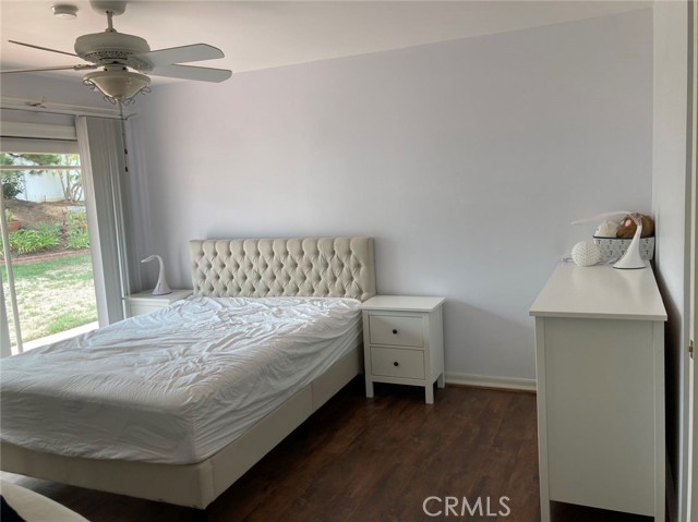 5072 Berean Lane, Irvine CA: https://media.crmls.org/medias/e5e55651-eedc-42a5-a8e5-d9b65f7ba791.jpg