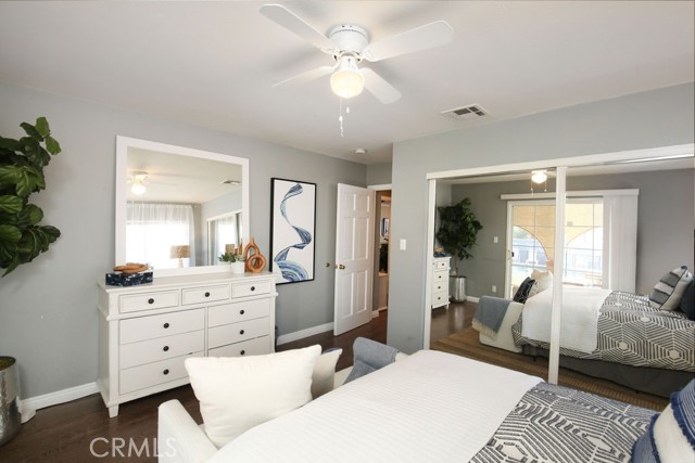 Detail Gallery Image 23 of 41 For 5024 N Bentree Cir, Long Beach,  CA 90807 - 4 Beds | 2 Baths