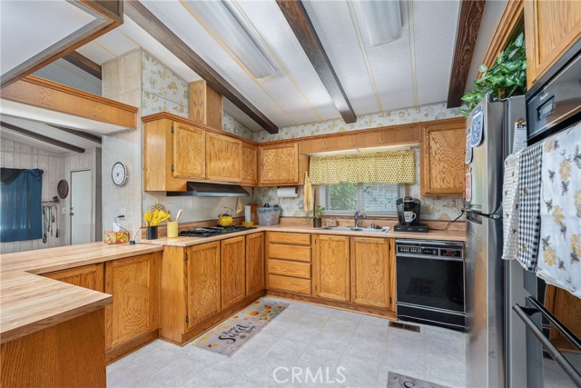 Detail Gallery Image 12 of 22 For 1325 Medallion St, Redlands,  CA 92374 - 2 Beds | 2 Baths