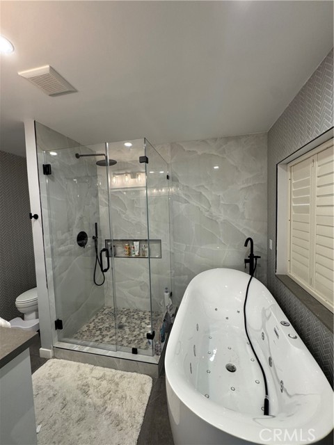 Detail Gallery Image 5 of 12 For 600 Ocean, Seal Beach,  CA 90740 - 4 Beds | 4 Baths