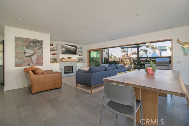 246 Orange Street, Newport Beach CA: https://media.crmls.org/medias/e5e866aa-ad5d-4de3-b1bf-a3c1d09bf426.jpg