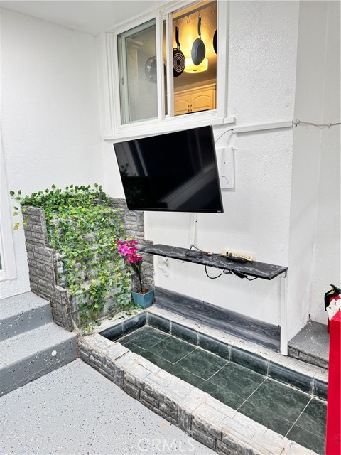 Detail Gallery Image 24 of 69 For 19523 Friar, Tarzana,  CA 91335 - 3 Beds | 2 Baths