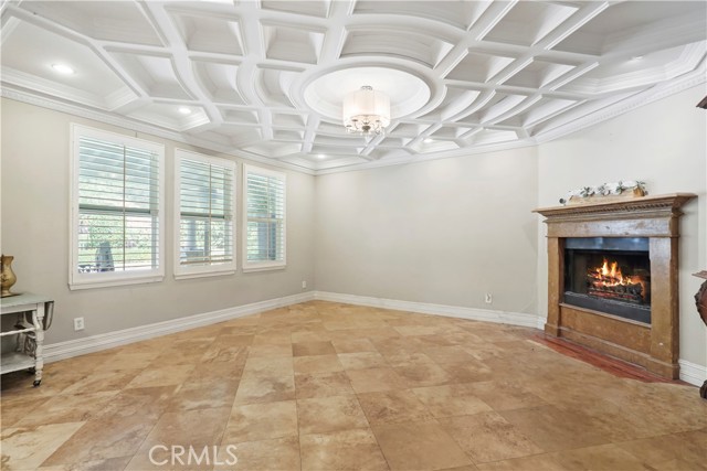 29123 Black Pine Way, Saugus CA: https://media.crmls.org/medias/e5ea4a11-205f-483b-b446-abce720f1b7e.jpg