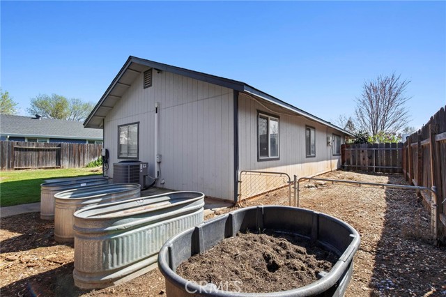 Detail Gallery Image 31 of 44 For 170 Artesia, Chico,  CA 95973 - 3 Beds | 2 Baths