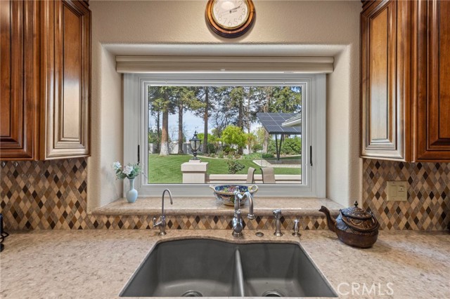 668 Gabriel Avenue, Yuba City CA: https://media.crmls.org/medias/e5eb290c-bff7-4798-a22d-db56ecb33f77.jpg