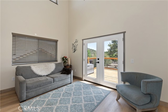 1215 Valley View Drive, Big Bear City CA: https://media.crmls.org/medias/e5eb9c29-2fc2-4889-8686-6e0c8ddb935a.jpg