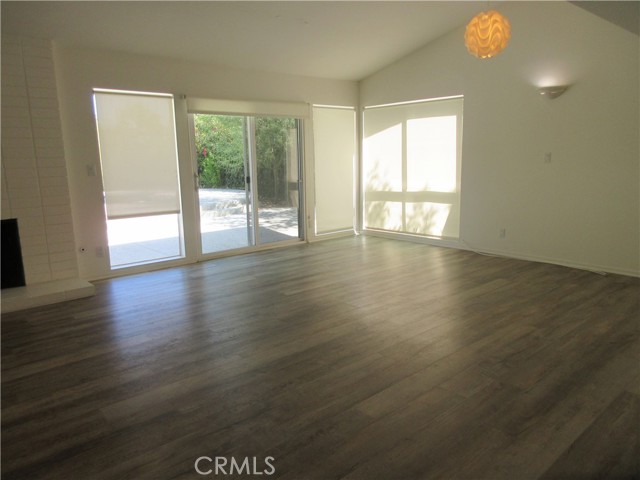 24300 Hatteras Street photo 12