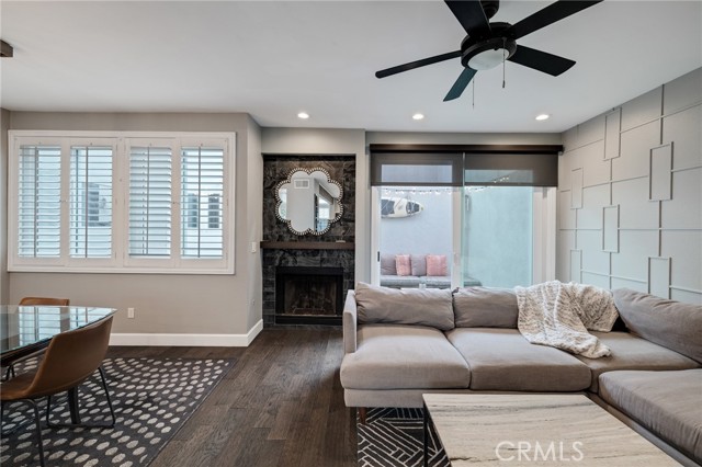 501 Herondo Street, Hermosa Beach, California 90254, 3 Bedrooms Bedrooms, ,2 BathroomsBathrooms,Residential,For Sale,Herondo,SB25176231