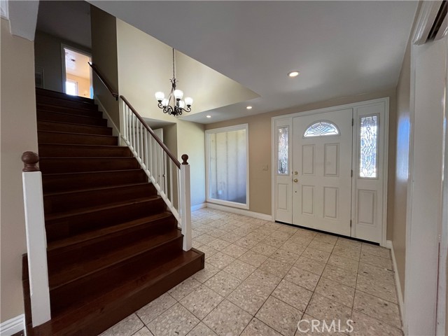 19241 Nashville Street, Northridge CA: https://media.crmls.org/medias/e5ec372e-7690-4add-8128-ea33ec374c1d.jpg