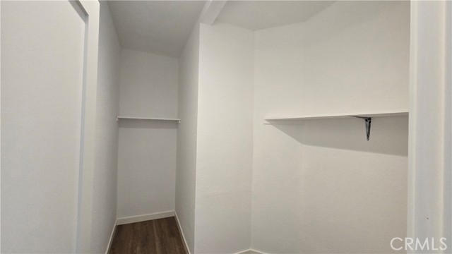 Detail Gallery Image 3 of 9 For 973 N Park #5,  Long Beach,  CA 90813 - 2 Beds | 1 Baths