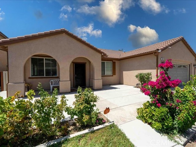 Detail Gallery Image 1 of 20 For 342 La Clarita Ave, San Jacinto,  CA 92582 - 3 Beds | 2 Baths
