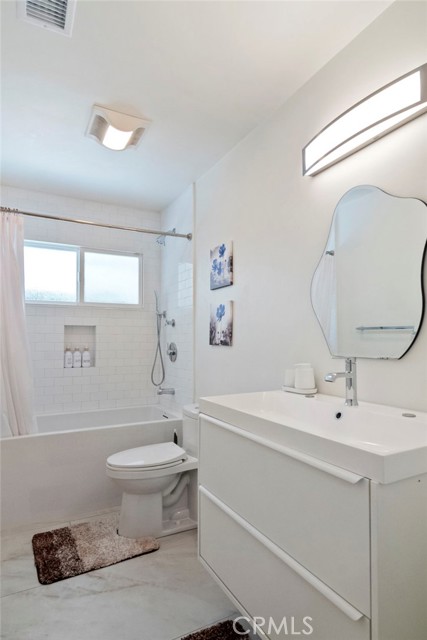 Detail Gallery Image 18 of 43 For 24136 Kittridge, West Hills,  CA 91307 - 5 Beds | 4/1 Baths