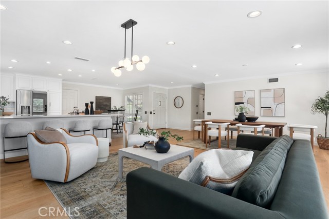Detail Gallery Image 4 of 30 For 5839 Parkmor Rd, Calabasas,  CA 91302 - 4 Beds | 2 Baths