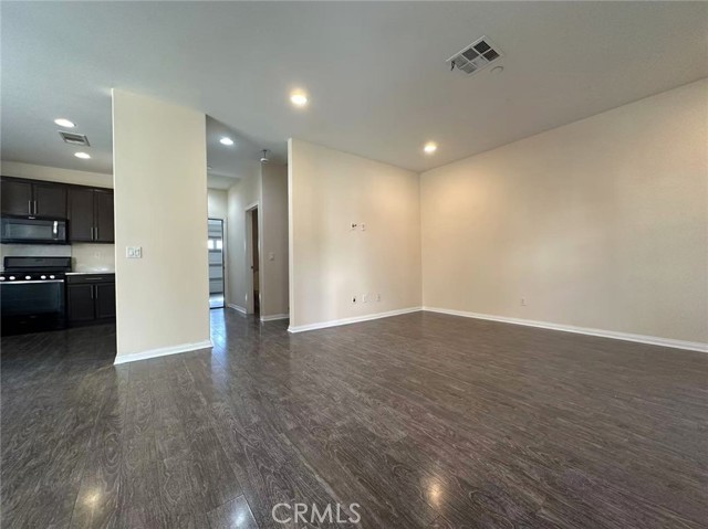 Detail Gallery Image 3 of 14 For 8550 Cava Dr, Rancho Cucamonga,  CA 91730 - 4 Beds | 2/1 Baths