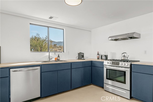 Detail Gallery Image 16 of 67 For 7119 Saddleback Rd, Joshua Tree,  CA 92252 - 4 Beds | 3 Baths