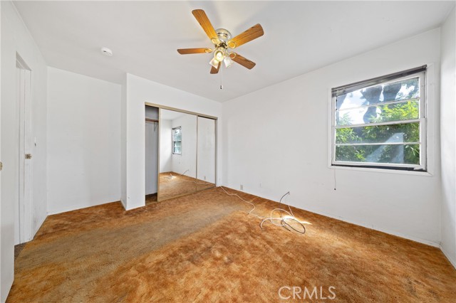 713 Michigan Avenue, Beaumont CA: https://media.crmls.org/medias/e5ef47a5-3f93-4c0a-ae68-c80ed3ce5b2b.jpg