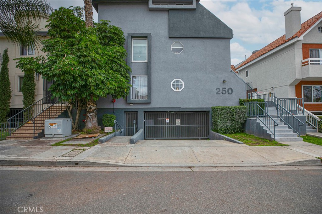 250 W Spazier Avenue 201, Burbank, CA 91502