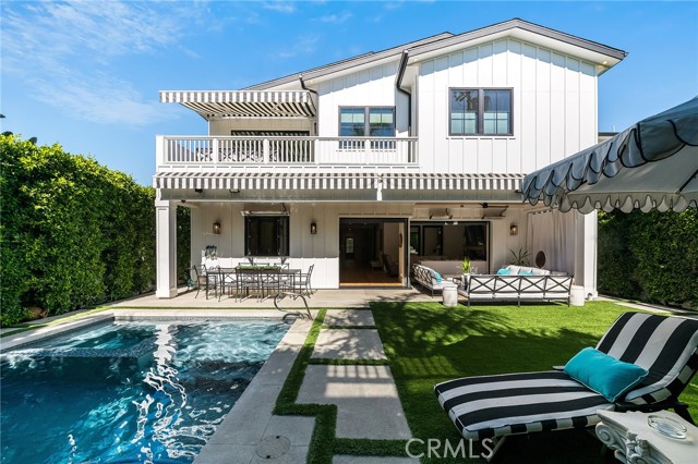4365 Kraft Avenue, Studio City CA: https://media.crmls.org/medias/e5f0da58-692e-48d8-a007-621e1abaeff4.jpg