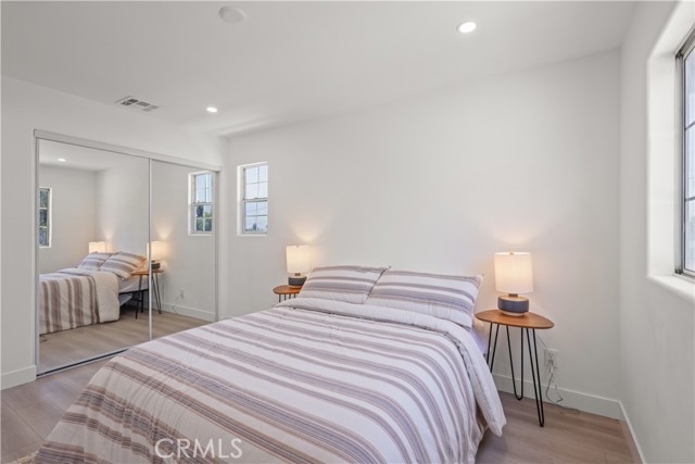 314 Lola Avenue, Pasadena CA: https://media.crmls.org/medias/e5f0e3fe-ae59-47b9-b120-04e5e0fc0ff2.jpg