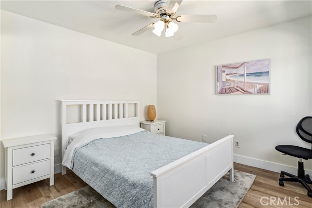 219 32nd Street, Newport Beach CA: https://media.crmls.org/medias/e5f102b9-6095-4dca-a645-929fb4c98774.jpg