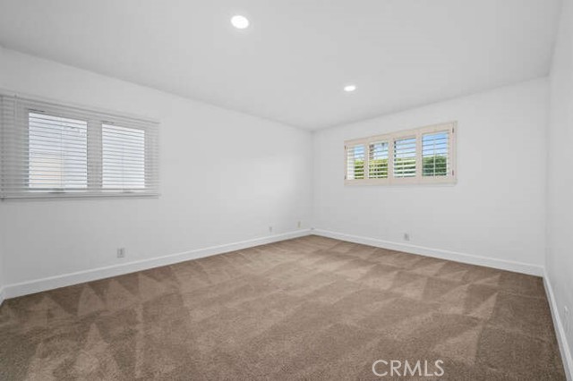 9572 Indian Wells Circle, Huntington Beach CA: https://media.crmls.org/medias/e5f15c93-b956-4080-92d1-38c9e220c415.jpg