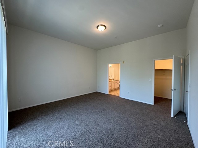 Detail Gallery Image 11 of 19 For 7551 Jordan #405,  Canoga Park,  CA 91303 - 3 Beds | 3 Baths