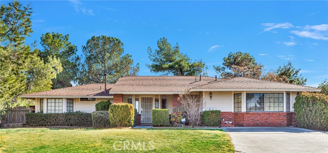 Detail Gallery Image 1 of 1 For 16765 Lambert Ln, Victorville,  CA 92395 - 3 Beds | 2/1 Baths