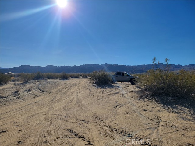 Detail Gallery Image 5 of 25 For 0 Fran Lou Ln, Joshua Tree,  CA 92252 - – Beds | – Baths