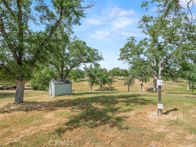 41797 River Knolls Way, Coarsegold CA: https://media.crmls.org/medias/e5f253bd-de24-4318-b9cf-2f655f219c1b.jpg