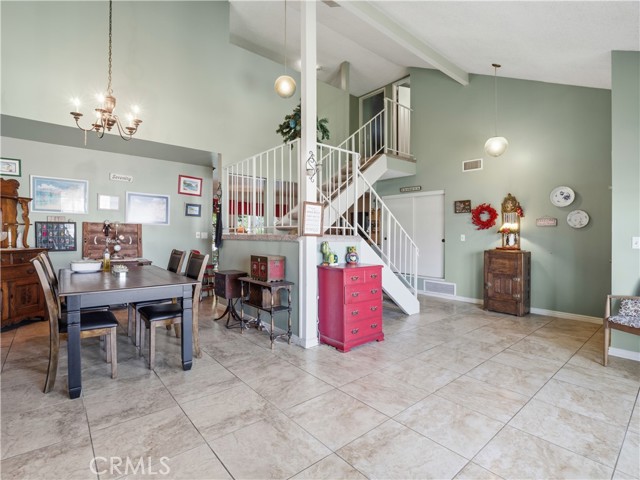 Detail Gallery Image 3 of 16 For 27015 Las Mananitas, Valencia,  CA 91354 - 4 Beds | 3 Baths