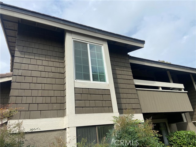 326 Streamwood, Irvine CA: https://media.crmls.org/medias/e5f2be6e-7dfe-4cee-9f42-d2f311ceae1a.jpg