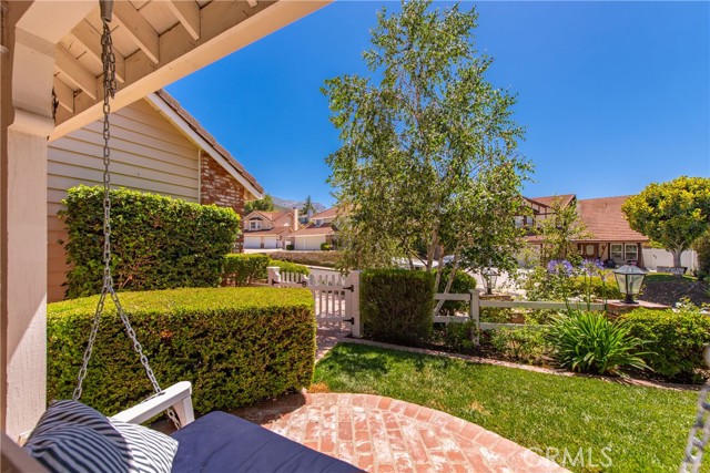 968 Saddlehorn Place, Newbury Park CA: https://media.crmls.org/medias/e5f33ad9-6af6-454b-8a2b-792ddea2b2f2.jpg