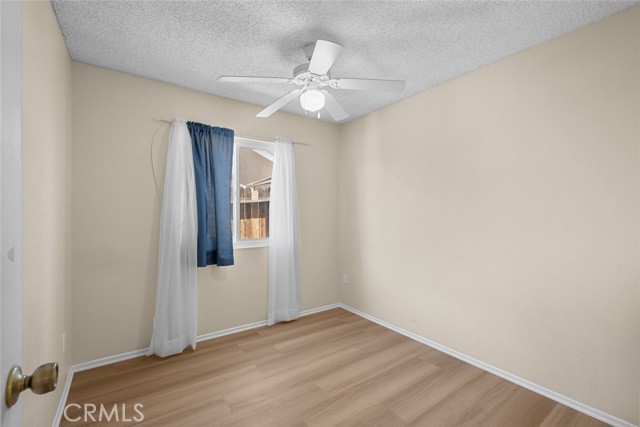 45260 7th E Street, Lancaster CA: https://media.crmls.org/medias/e5f3a8bc-c459-4329-bb8c-a7b74716367b.jpg