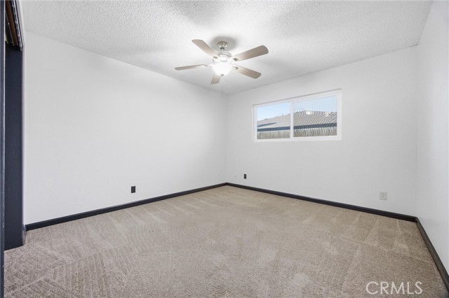 Detail Gallery Image 35 of 45 For 409 Borman Ave, Bakersfield,  CA 93308 - 3 Beds | 2 Baths