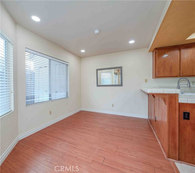 Detail Gallery Image 5 of 27 For 415 Tangelo, Irvine,  CA 92618 - 2 Beds | 2/1 Baths