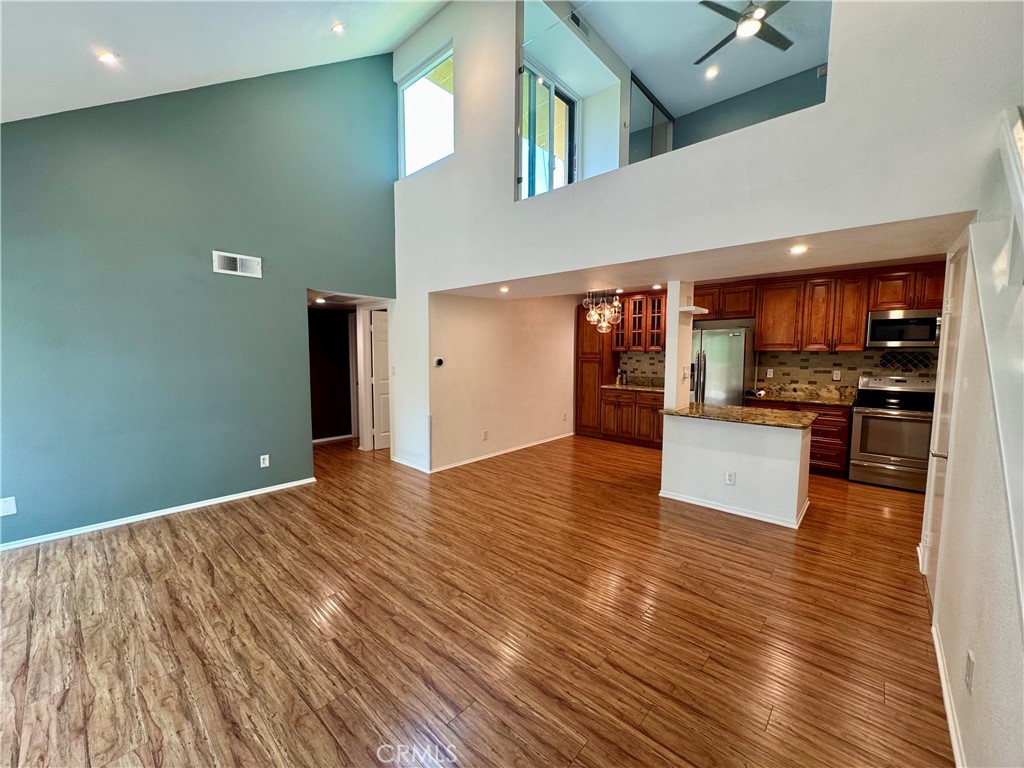25712 Le Parc #44