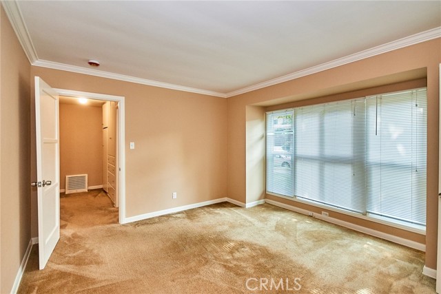 706 Brent, South Pasadena CA: https://media.crmls.org/medias/e5f4b5b8-e7f0-412c-ace3-13ac049acf55.jpg