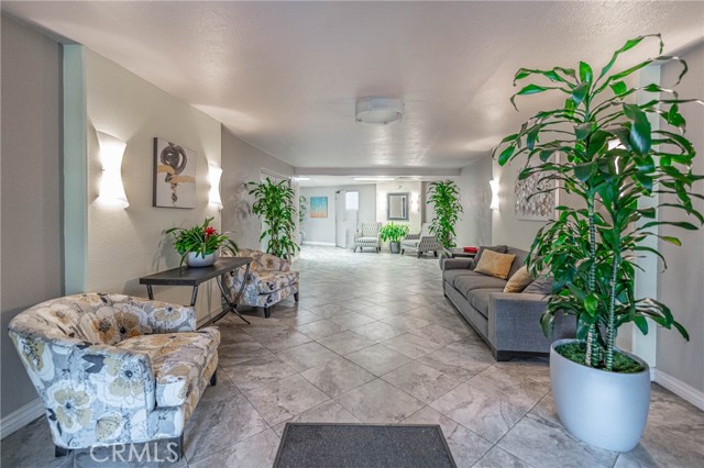 Detail Gallery Image 4 of 11 For 4505 California Ave #306,  Long Beach,  CA 90807 - 2 Beds | 2 Baths