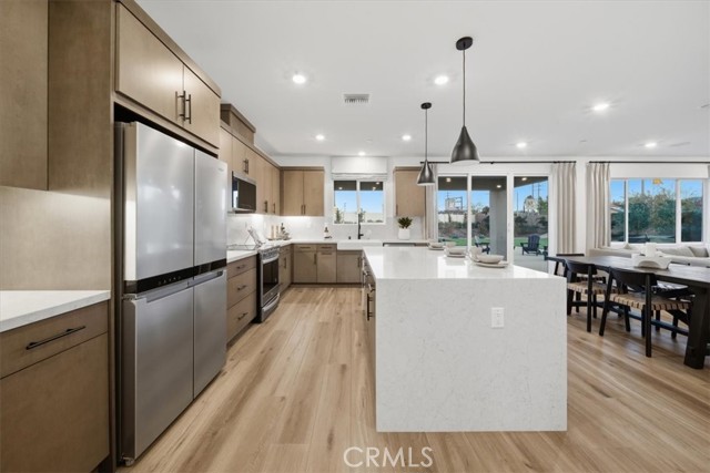 Detail Gallery Image 12 of 38 For 42949 56th St, Lancaster,  CA 93536 - 4 Beds | 2 Baths