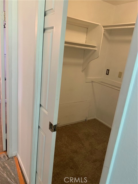 5246 Calderon Road, Woodland Hills CA: https://media.crmls.org/medias/e5f571ea-66cd-49ed-8705-35d18d77850c.jpg