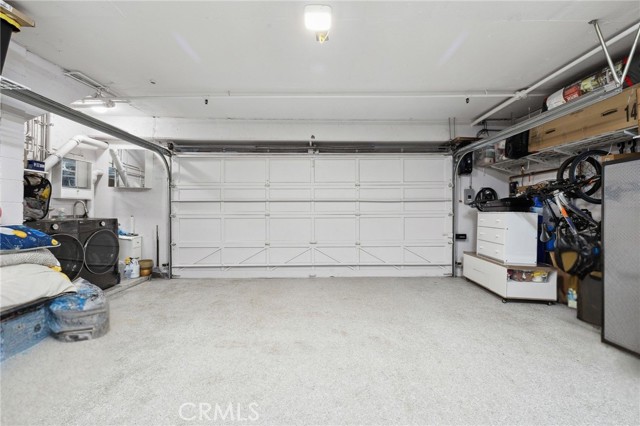 301 W Loraine Street, Glendale CA: https://media.crmls.org/medias/e5f80e80-f19c-4065-bb54-cf2d1f3ac1a3.jpg