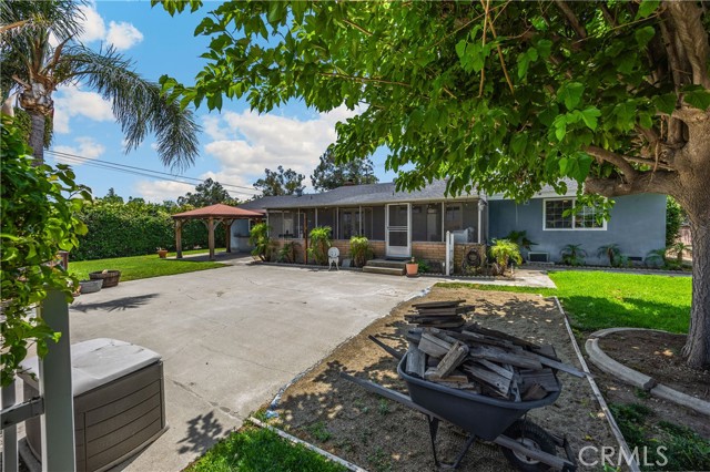 5939 Etiwanda Ave, Rancho Cucamonga CA: https://media.crmls.org/medias/e5f89b81-5294-484d-bcf0-a904db763e64.jpg