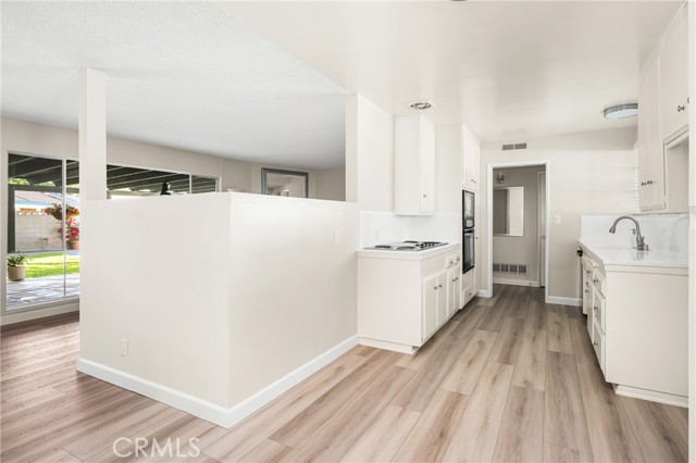 1855 S Eileen Drive, Anaheim CA: https://media.crmls.org/medias/e5f8b3ec-13bf-40d4-a720-332916dd1639.jpg