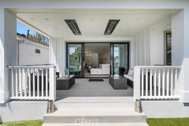 3002 Laurel Avenue, Manhattan Beach, California 90266, 5 Bedrooms Bedrooms, ,5 BathroomsBathrooms,Residential,Sold,Laurel,SB22092750