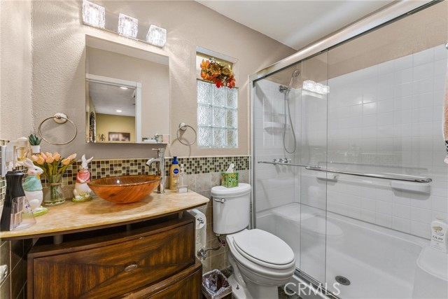 Detail Gallery Image 29 of 49 For 3812 Middlebury, Los Angeles,  CA 90004 - 3 Beds | 2/1 Baths